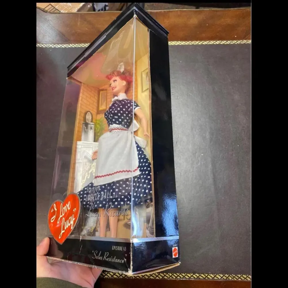 Sales resistance I Love Lucy Barbie‎